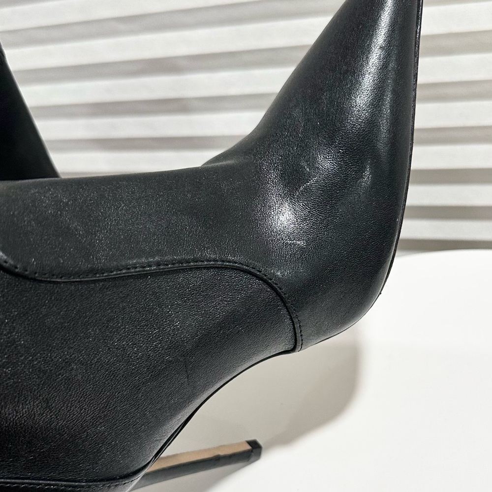 🌹STUART WEITZMAN 🌹 Stretch Black Leather Power Bootie Size: 5.5 - Picture 10 of 16